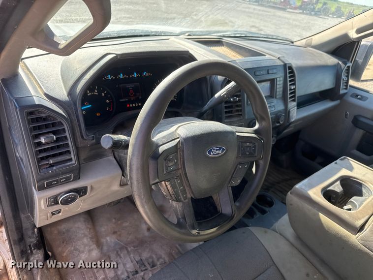 image for item MX9083 2019 Ford F150 Ext. Cab pickup truck