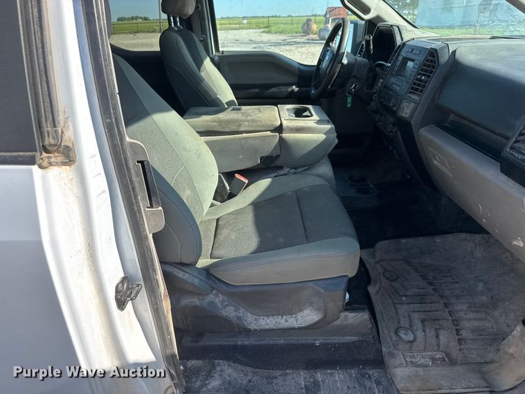 image for item MX9083 2019 Ford F150 Ext. Cab pickup truck