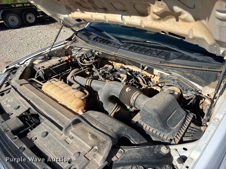 image for item MX9083 2019 Ford F150 Ext. Cab pickup truck