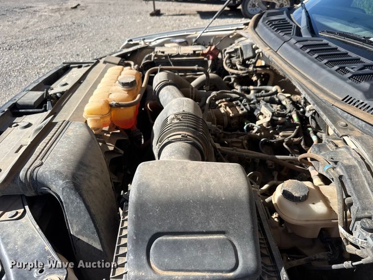 image for item MX9083 2019 Ford F150 Ext. Cab pickup truck
