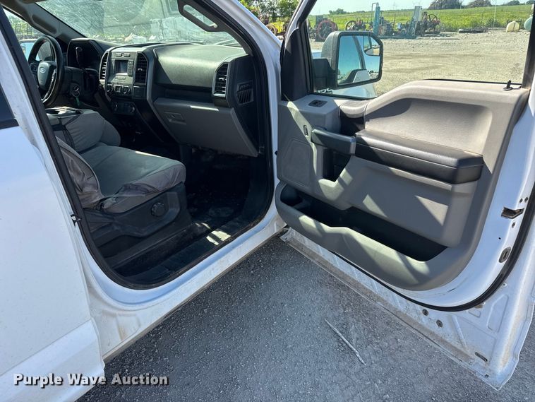 image for item MX9084 2018 Ford F150 Crew Cab pickup truck