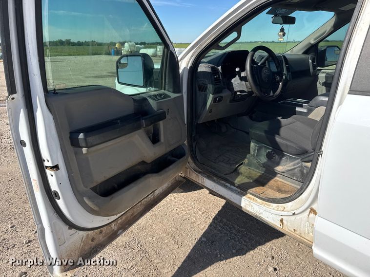 image for item MX9085 2018 Ford F150 Crew Cab pickup truck