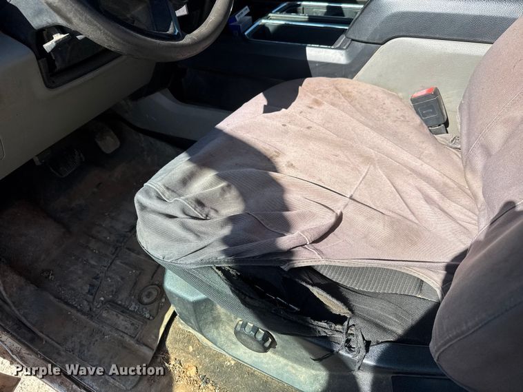 image for item MX9086 2020 Ford F150 Crew Cab pickup truck