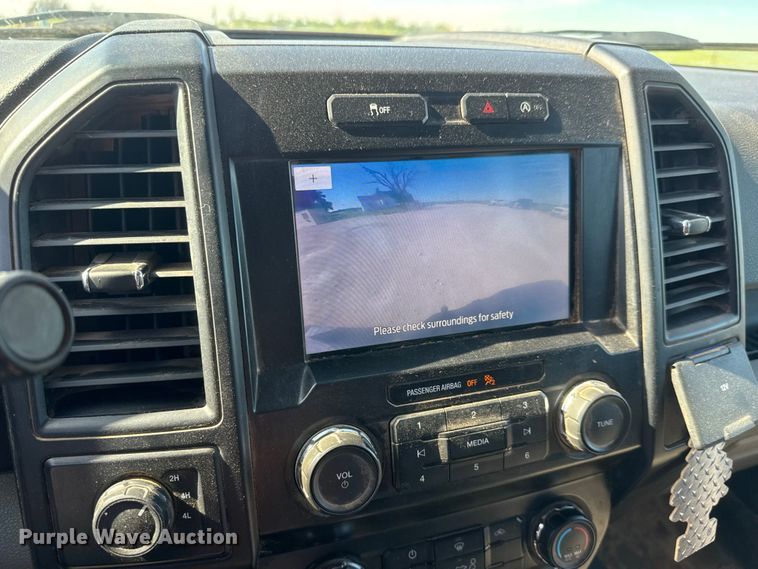 image for item MX9086 2020 Ford F150 Crew Cab pickup truck