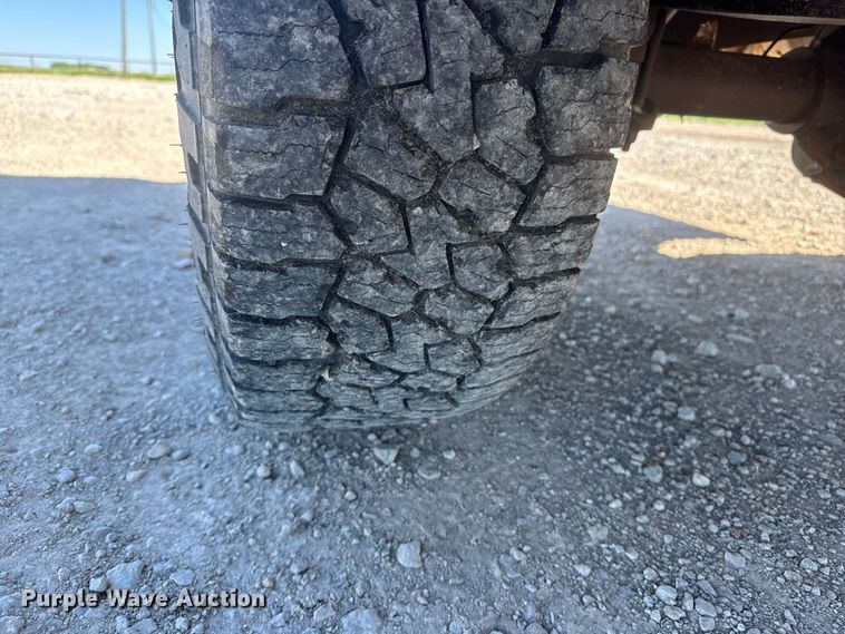 image for item MX9086 2020 Ford F150 Crew Cab pickup truck