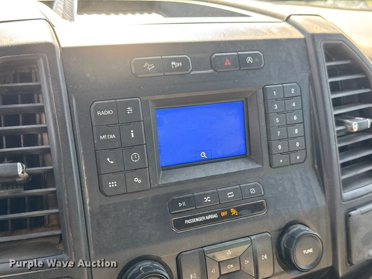 image for item MX9087 2019 Ford F150 Crew Cab pickup truck