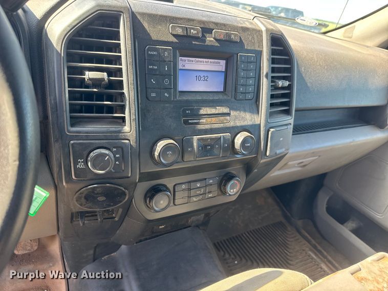 image for item MX9087 2019 Ford F150 Crew Cab pickup truck