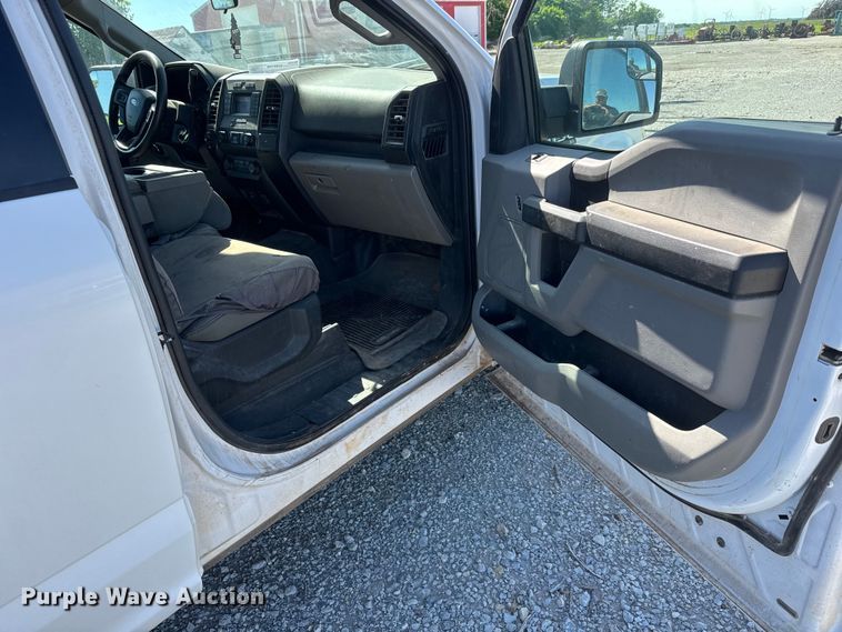 image for item MX9087 2019 Ford F150 Crew Cab pickup truck