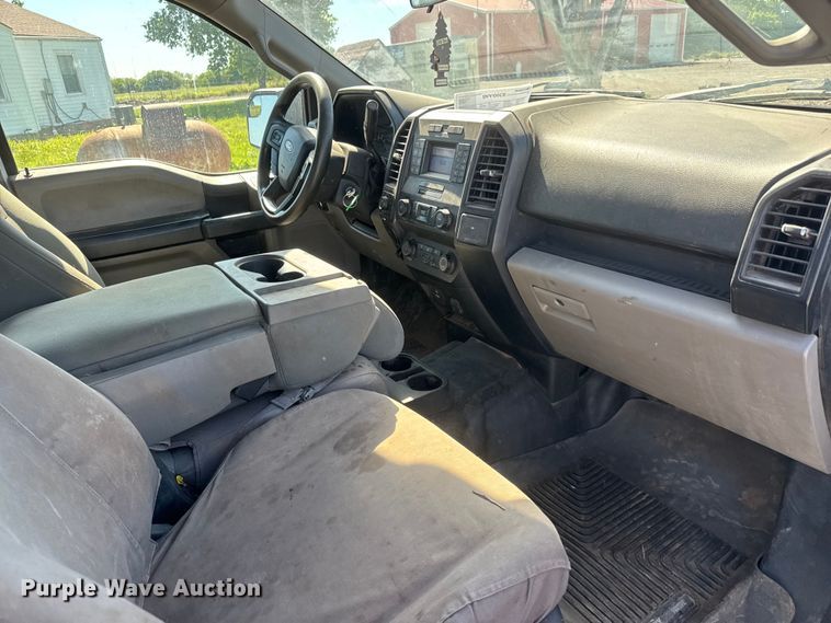 image for item MX9087 2019 Ford F150 Crew Cab pickup truck