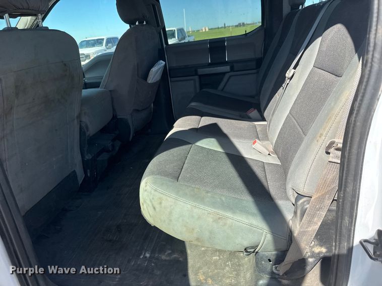 image for item MX9087 2019 Ford F150 Crew Cab pickup truck