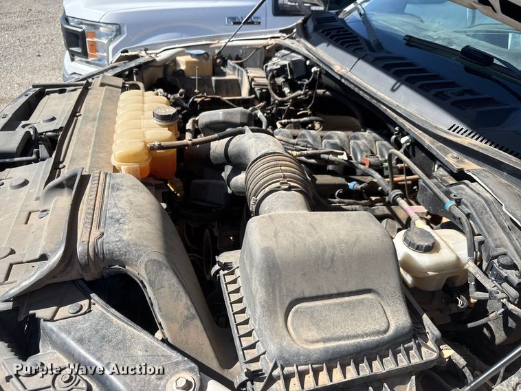 image for item MX9087 2019 Ford F150 Crew Cab pickup truck