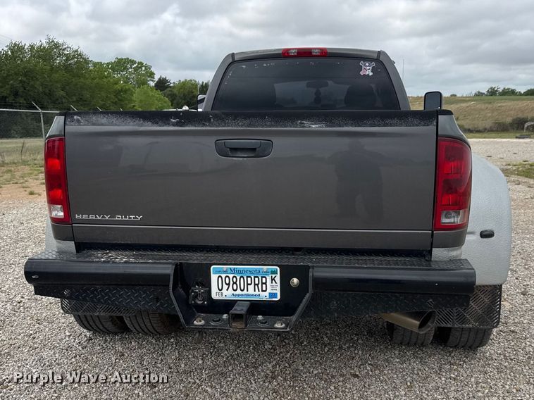 image for item MX9096 2004 Dodge Ram 3500 Crew Cab pickup truck