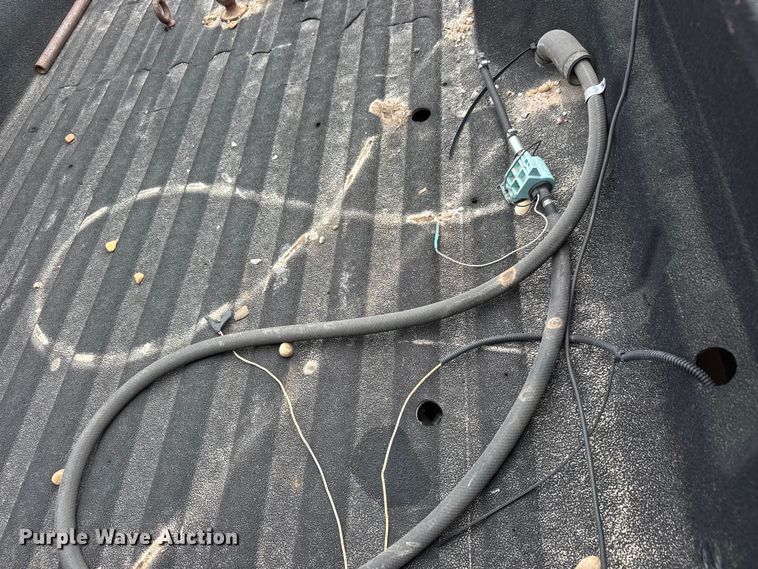 image for item MX9096 2004 Dodge Ram 3500 Crew Cab pickup truck