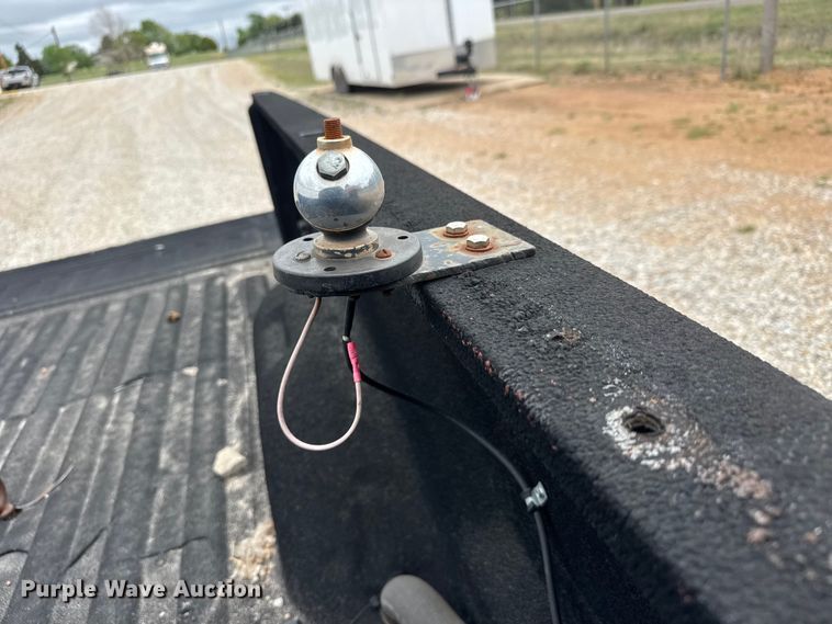 image for item MX9096 2004 Dodge Ram 3500 Crew Cab pickup truck