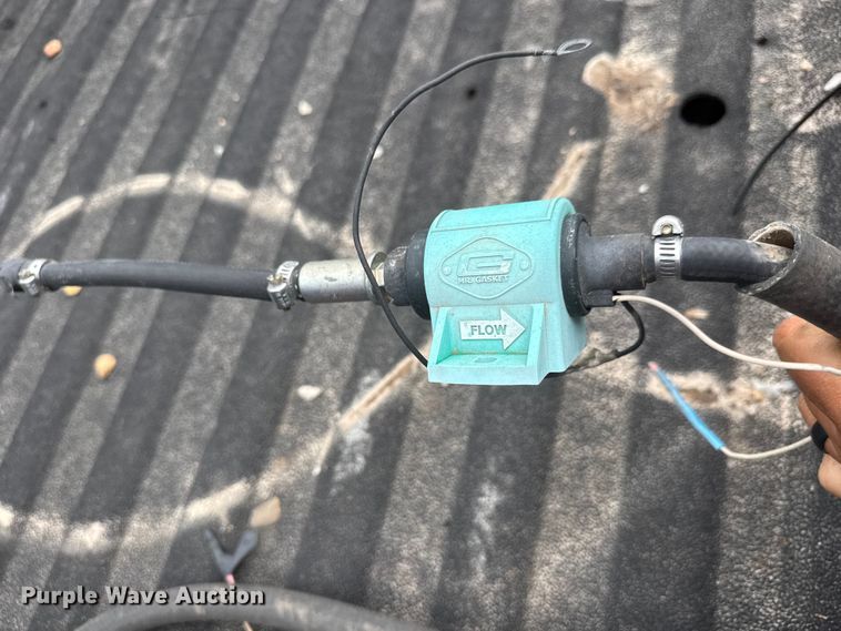 image for item MX9096 2004 Dodge Ram 3500 Crew Cab pickup truck