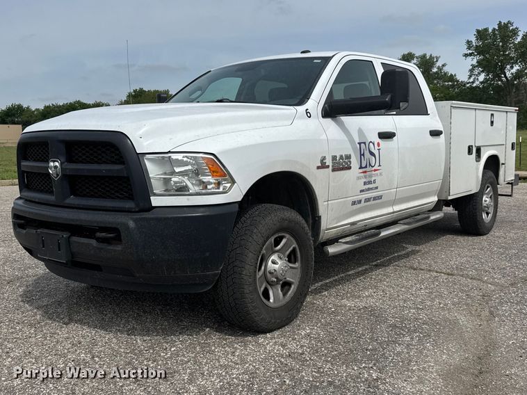 2015 RAM 2500 Crew Cab utility bed pickup truck