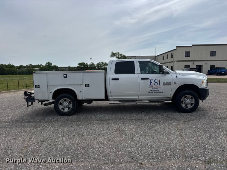 image for item MX9163 2015 RAM 2500 Crew Cab utility bed pickup truck