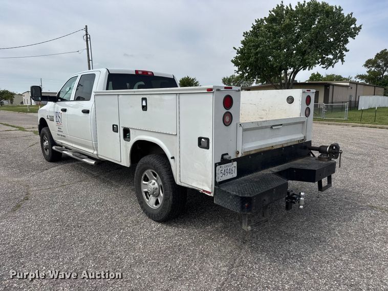 image for item MX9163 2015 RAM 2500 Crew Cab utility bed pickup truck