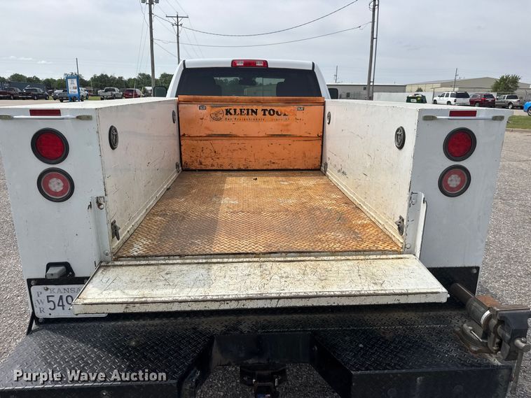 image for item MX9163 2015 RAM 2500 Crew Cab utility bed pickup truck
