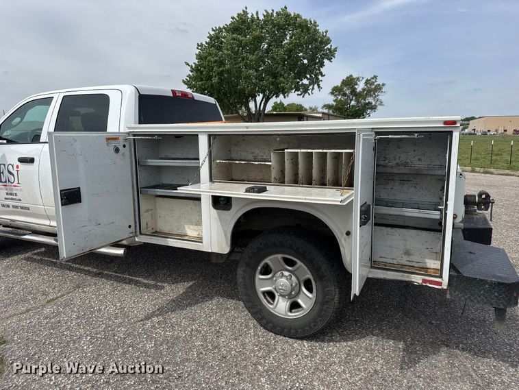 image for item MX9163 2015 RAM 2500 Crew Cab utility bed pickup truck