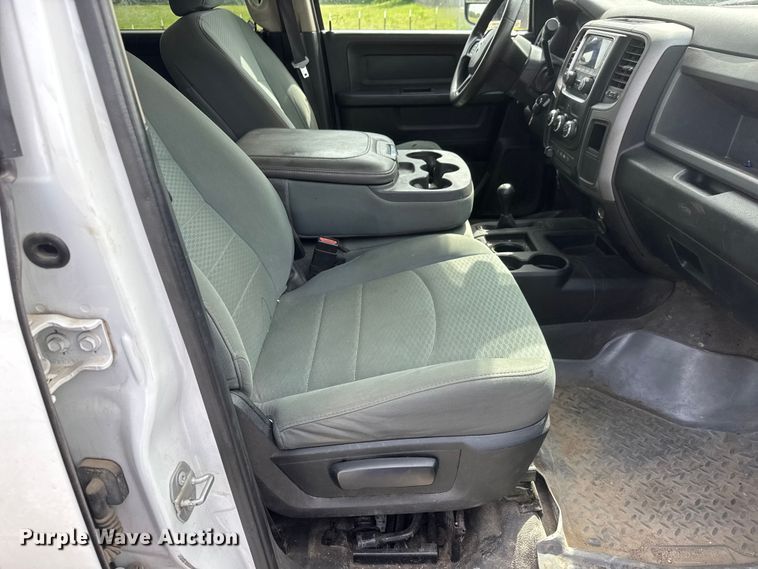 image for item MX9163 2015 RAM 2500 Crew Cab utility bed pickup truck