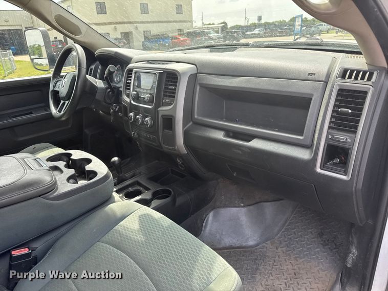 image for item MX9163 2015 RAM 2500 Crew Cab utility bed pickup truck