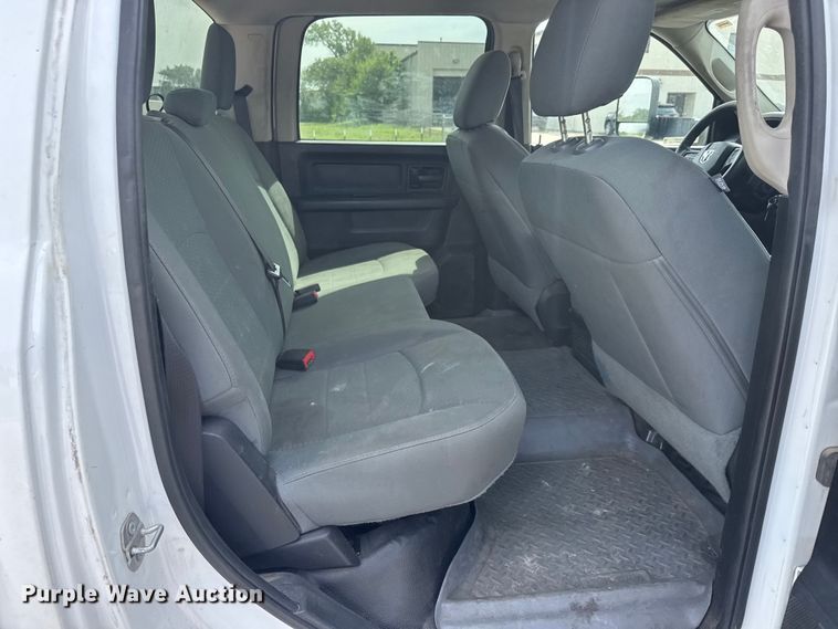 image for item MX9163 2015 RAM 2500 Crew Cab utility bed pickup truck