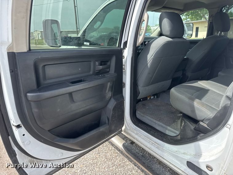 image for item MX9163 2015 RAM 2500 Crew Cab utility bed pickup truck