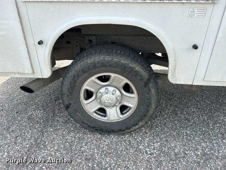 image for item MX9163 2015 RAM 2500 Crew Cab utility bed pickup truck