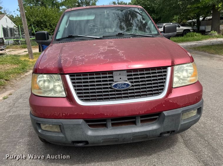 image for item MX9175 2004 Ford Expedition SUV