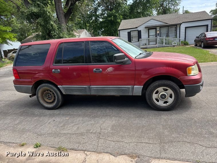 image for item MX9175 2004 Ford Expedition SUV