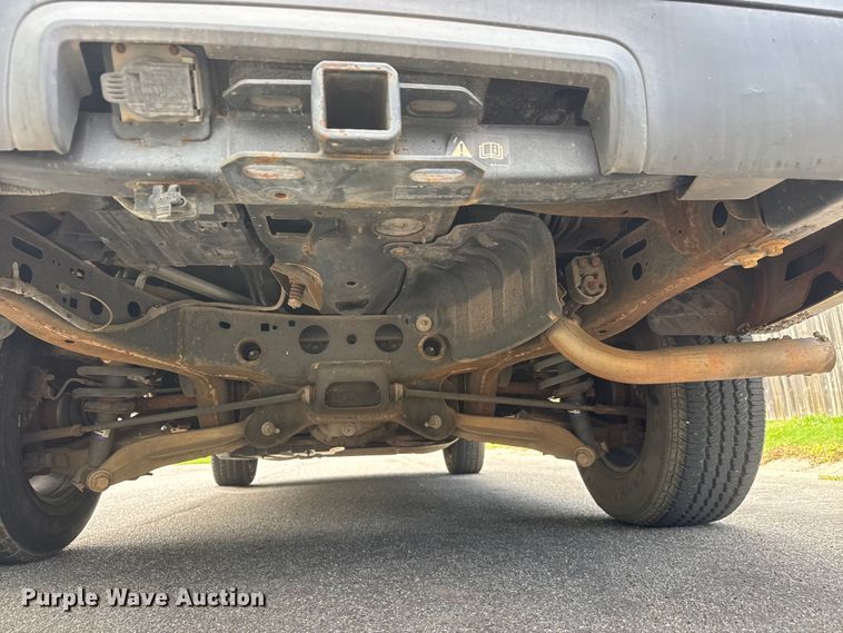 image for item MX9175 2004 Ford Expedition SUV