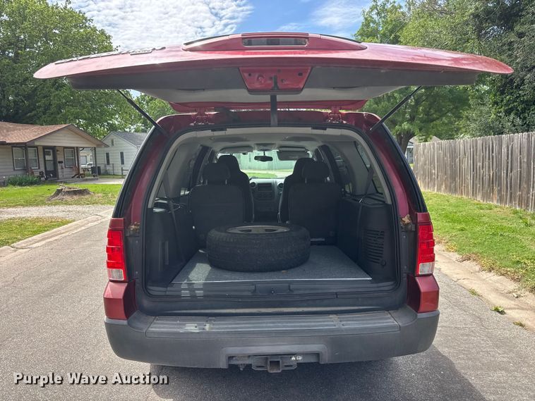 image for item MX9175 2004 Ford Expedition SUV