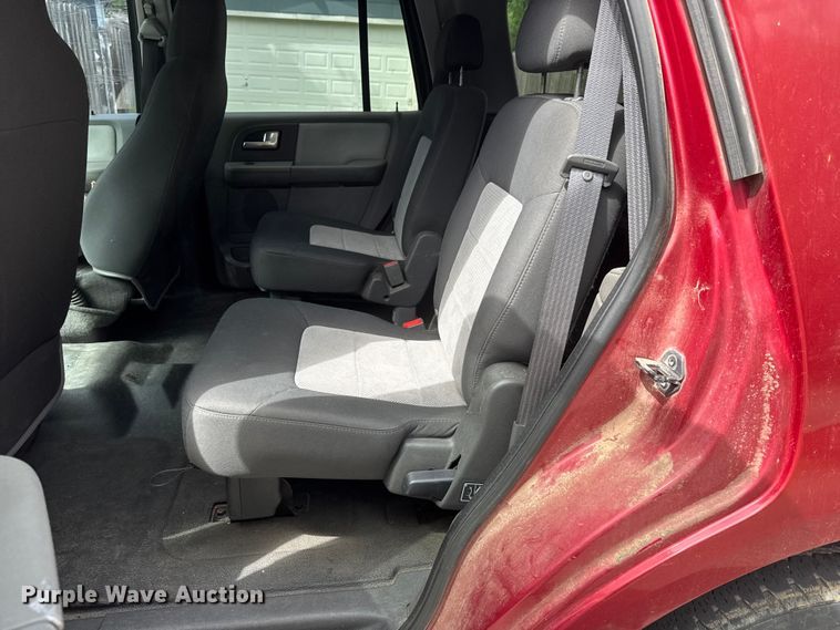 image for item MX9175 2004 Ford Expedition SUV