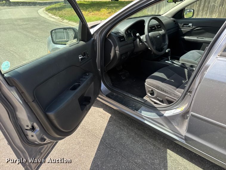 image for item MX9176 2006 Ford Fusion 