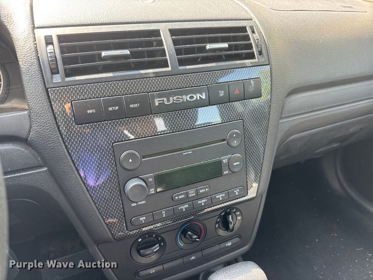 image for item MX9176 2006 Ford Fusion 