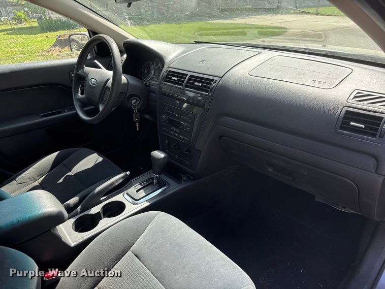 image for item MX9176 2006 Ford Fusion 