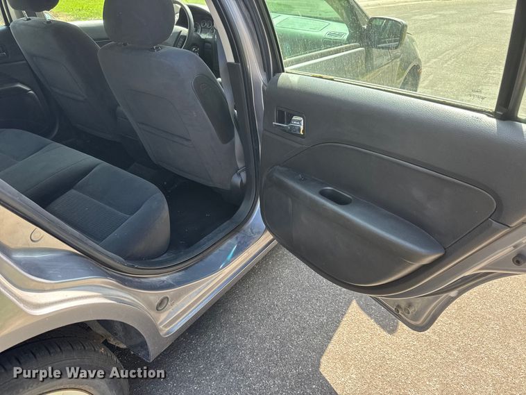 image for item MX9176 2006 Ford Fusion 