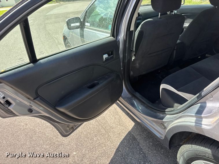 image for item MX9176 2006 Ford Fusion 