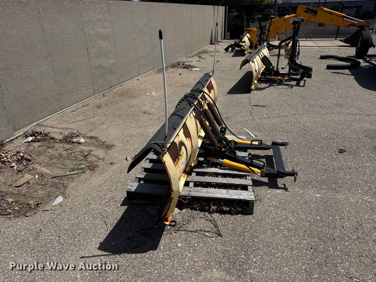 image for item MX9192 Meyer ST-7.5 snow plow