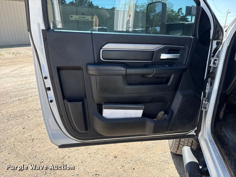 image for item NK9121 2019 RAM 5500 flatbed truck