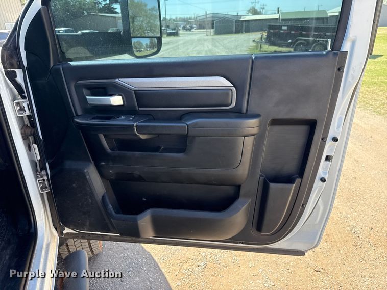 image for item NK9121 2019 RAM 5500 flatbed truck