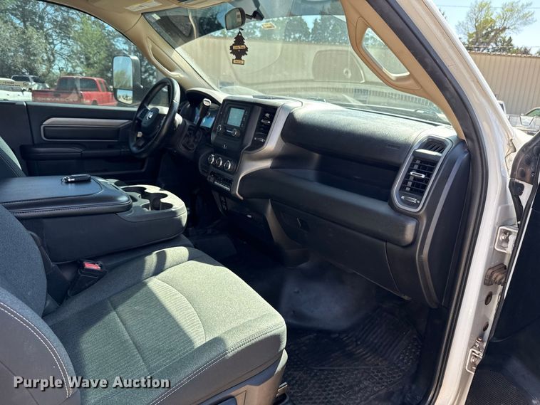 image for item NK9121 2019 RAM 5500 flatbed truck