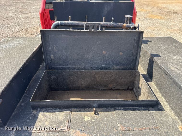 image for item NK9132 2017 Ford F350 Super Duty Crew Cab flatbed pickup truck