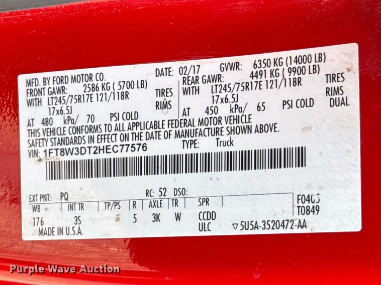 image for item NK9132 2017 Ford F350 Super Duty Crew Cab flatbed pickup truck