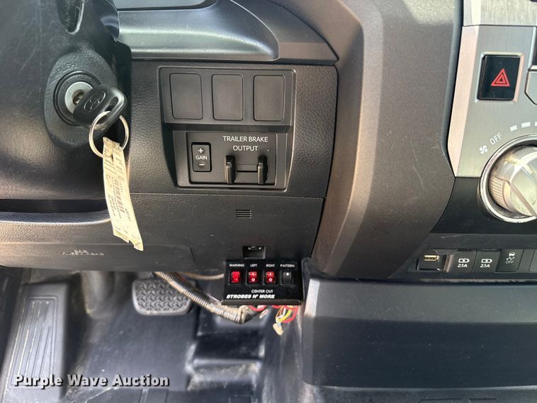 image for item NK9147 2020 Toyota Tundra Crew Cab pickup truck