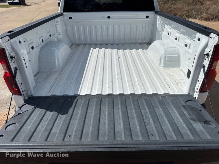 image for item NK9148 2021 Chevrolet Silverado 1500 Crew Cab pickup truck