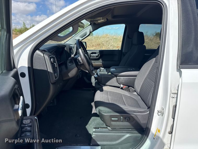 image for item NK9148 2021 Chevrolet Silverado 1500 Crew Cab pickup truck