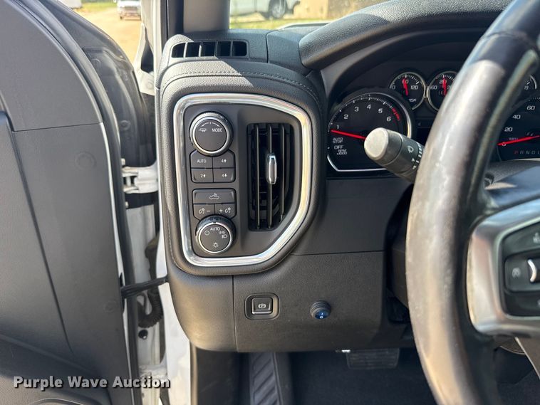 image for item NK9148 2021 Chevrolet Silverado 1500 Crew Cab pickup truck