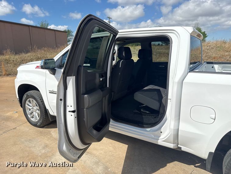 image for item NK9148 2021 Chevrolet Silverado 1500 Crew Cab pickup truck